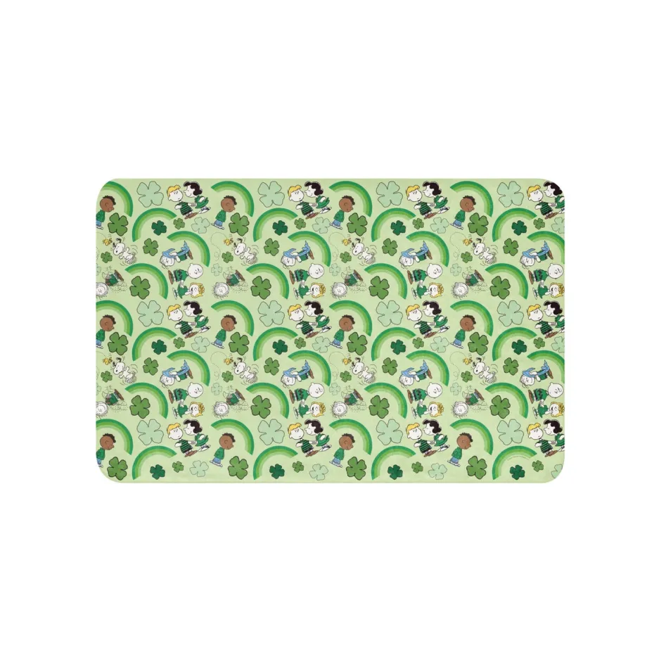 Outlet Gang Feeling Lucky Sherpa Blanket Peanuts Gang | Blankets & Pillows