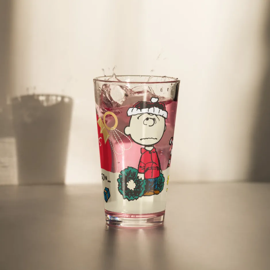 Outlet Holidays 2024 Limited Edition Pint Glass Glassware