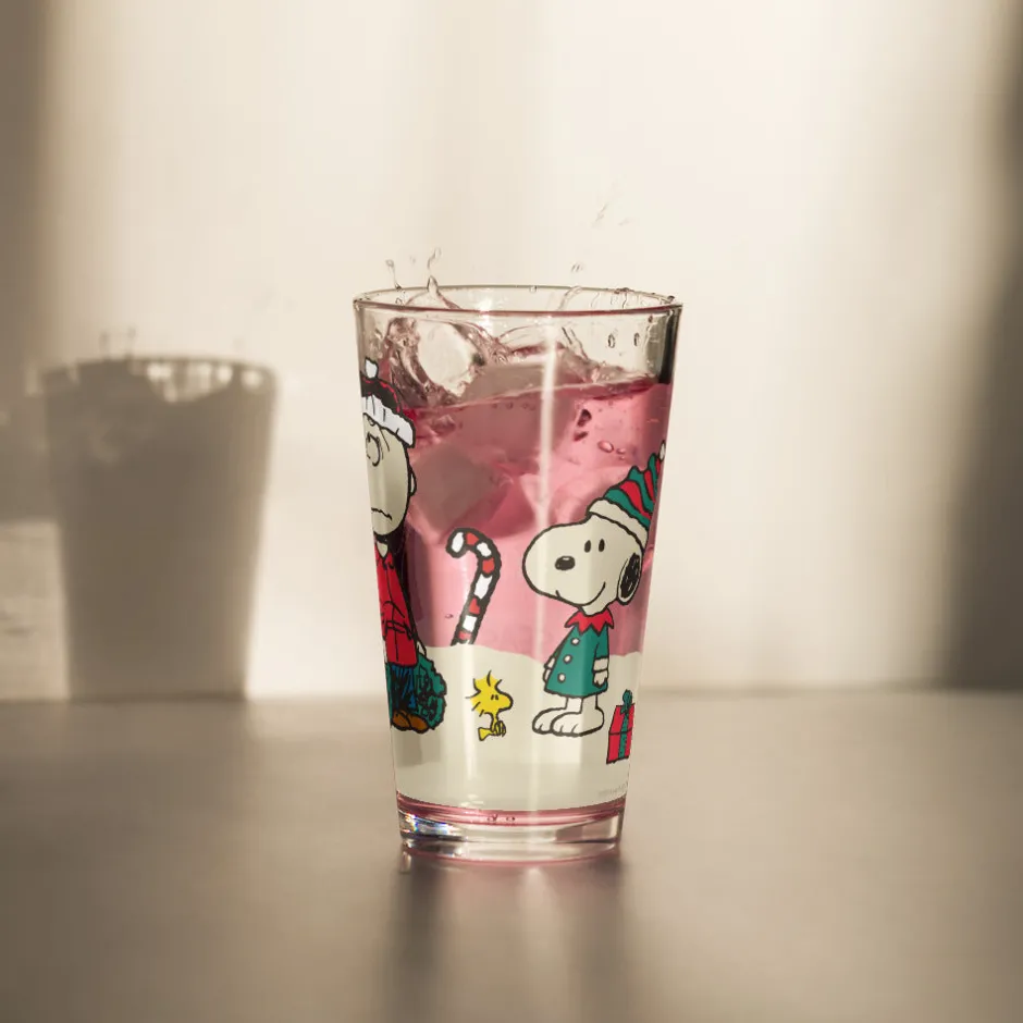 Outlet Holidays 2024 Limited Edition Pint Glass Glassware