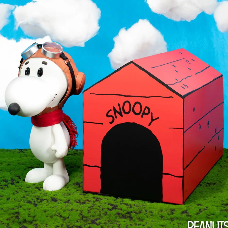 Hot SuperSize Vinyl Figure Snoopy Flying Ace (Doghouse Box) Snoopy | Collectibles